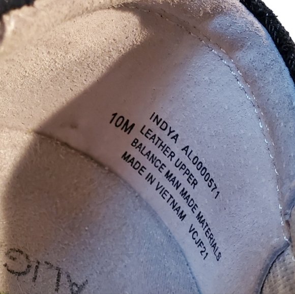 Align by Nurse mates slip on Animal print shoes. - Picture 7 of 8